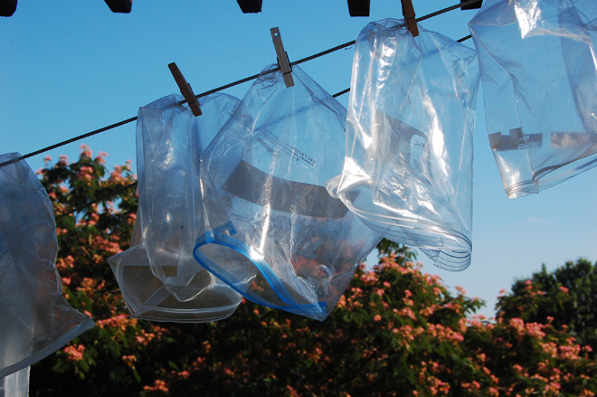 washing plastic baggies